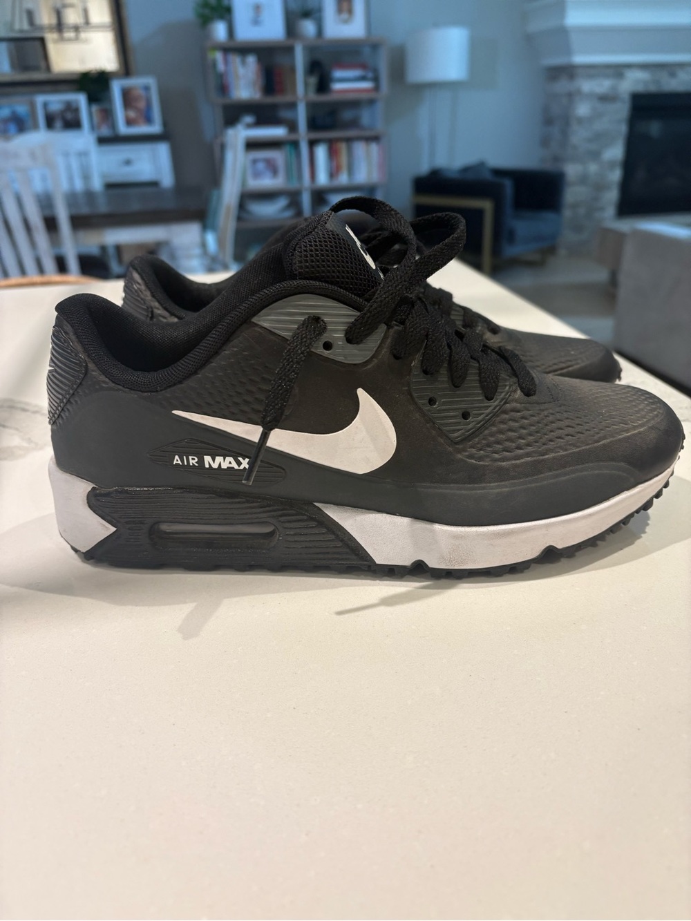 Nike Unisex (Men’s) Black and White Air Max Golf Shoes